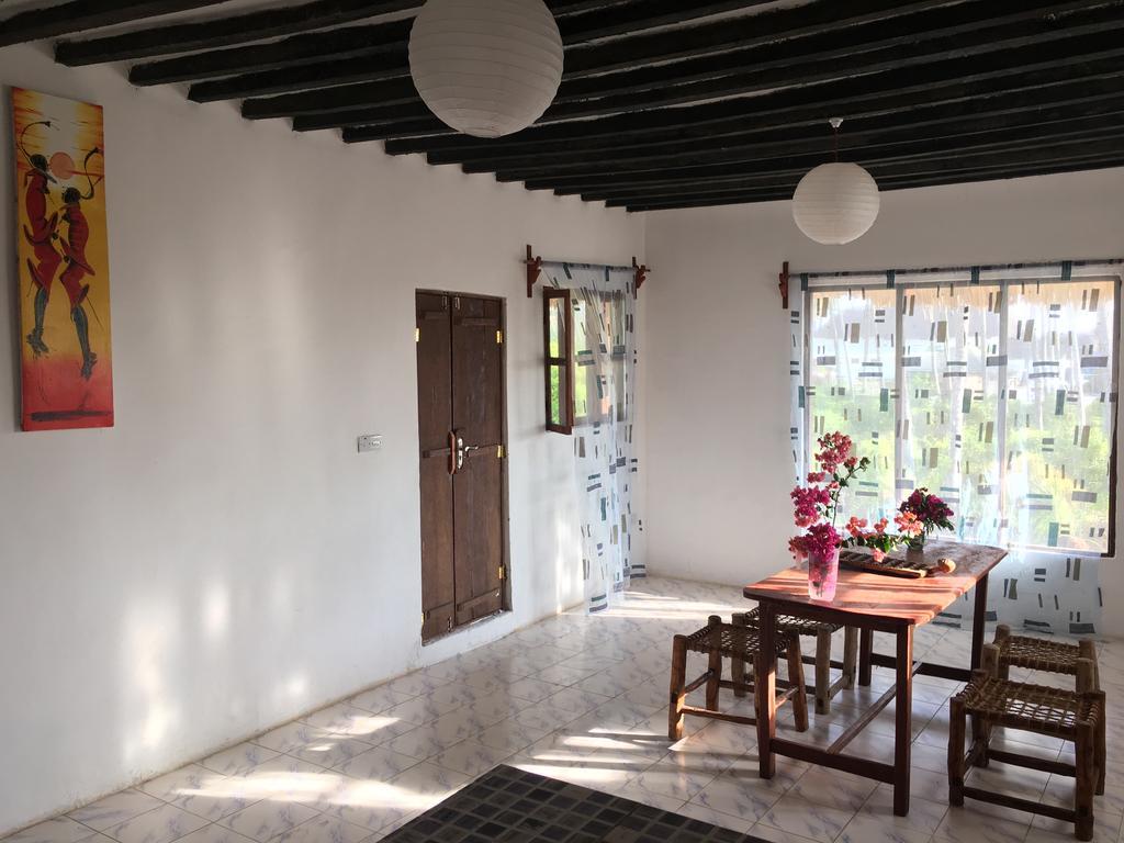 D&J Villa كيوينجوا المظهر الخارجي الصورة